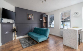 Stylish apartment in the heart of Kingston town centre Kingston Upon Thames